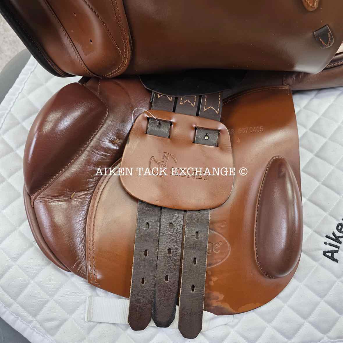 2005 Prestige Sidney Jump Saddle, 17" Seat, 33 Tree - Medium, Wool Flocked Panels