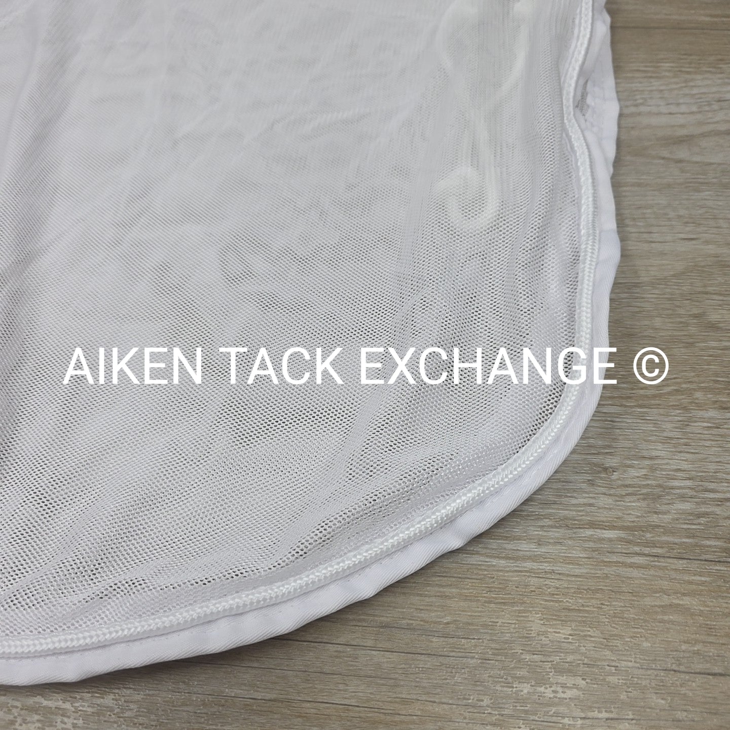 Fenwick Equestrian BodyGuard Mesh Cooler, White (has some marks) 62"
