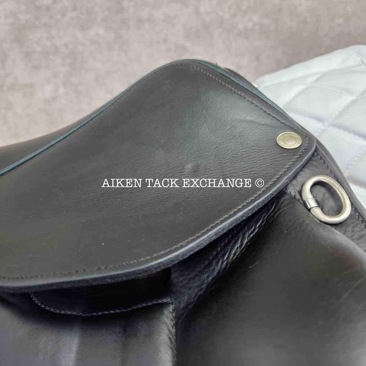 **On Trial** 2013 Devoucoux Makila Monoflap Dressage Saddle, 18" Seat, 3A Flap, M/MW Tree, Foam Panels, Full Buffalo Leather
