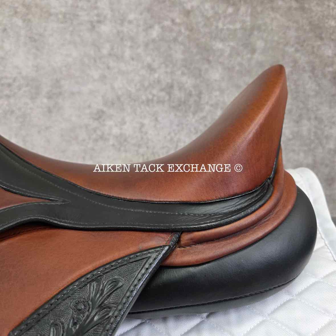 2023 Schleese Tribute Monoflap Dressage Saddle, 18" Seat, Adjustable AdapTree, Wool Flocked Panels
