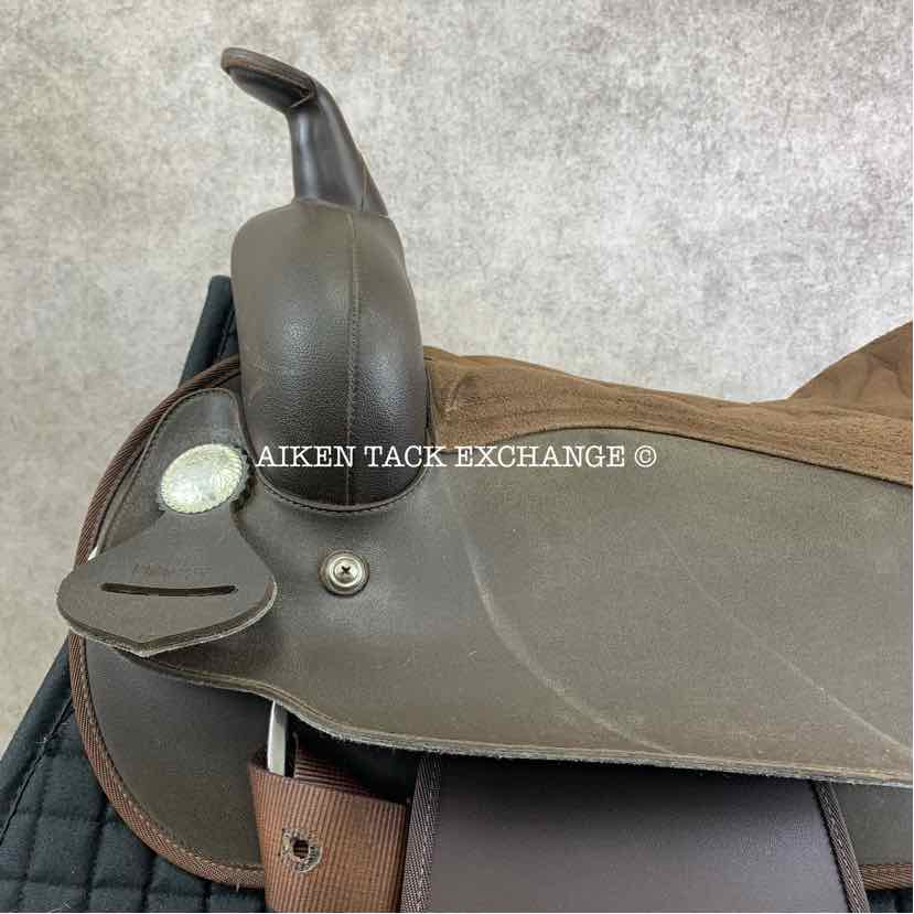 Wintec Western Saddle, 17" Seat, Regular Tree - Semi QH Bars
