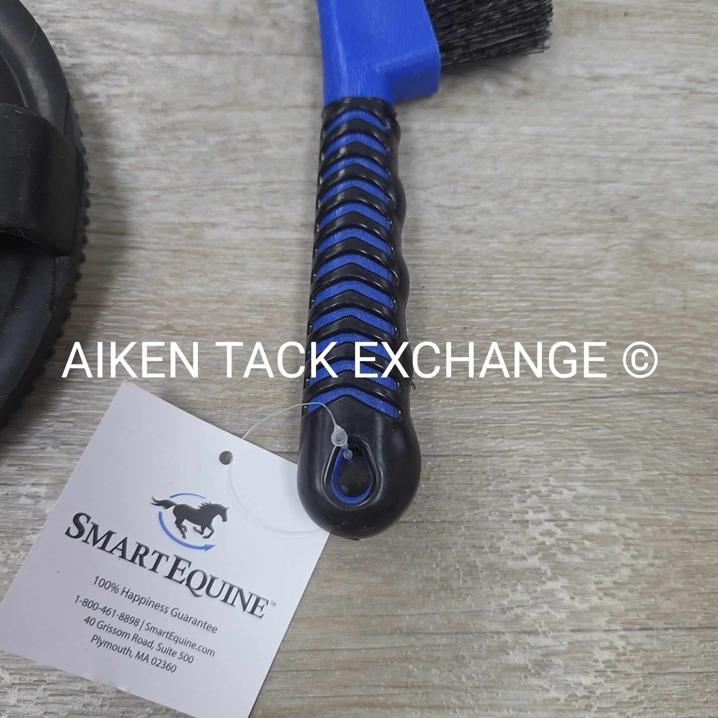 Grooming Set: 1 Hoof Pick Brush w/ Grip, 1 Curry Comb, 1 Mane & Tail Brush