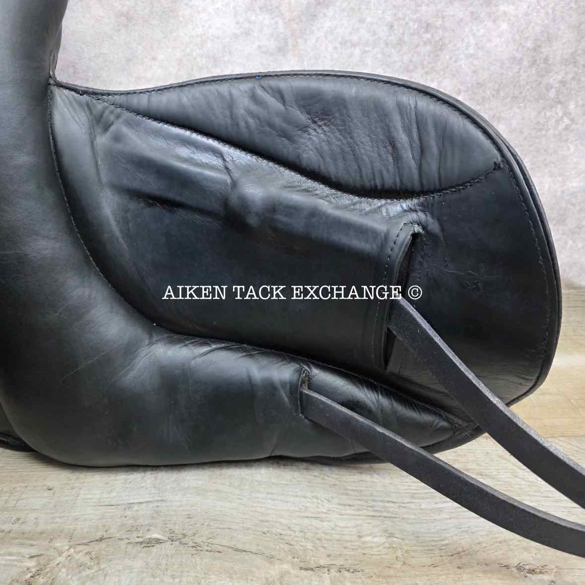 **SOLD** 2012 Custom Saddlery Icon Flight Monoflap Dressage Saddle, 17.5" Seat, Adjustable Tree, Wool Flocked Panels