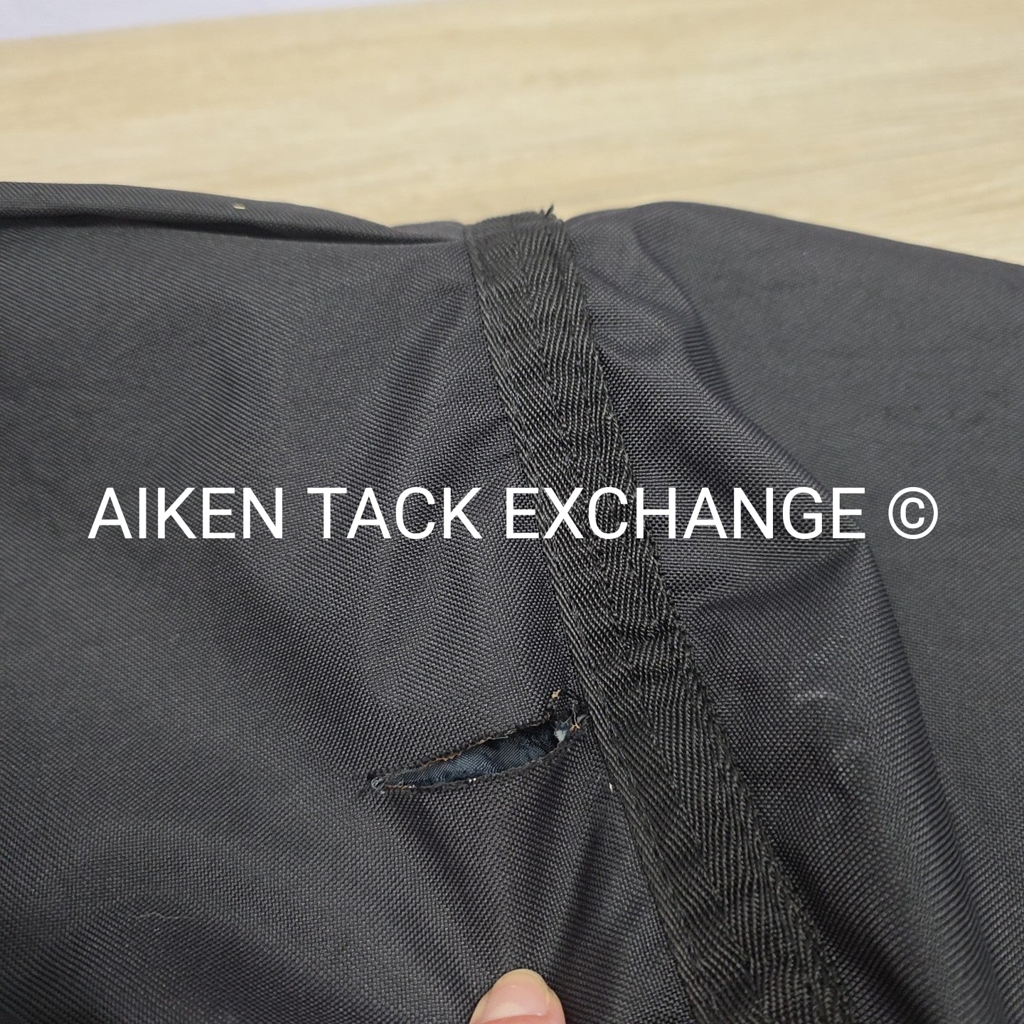 Horseware Mio 0g Turnout Sheet, 84" (lining has some rips/tears)