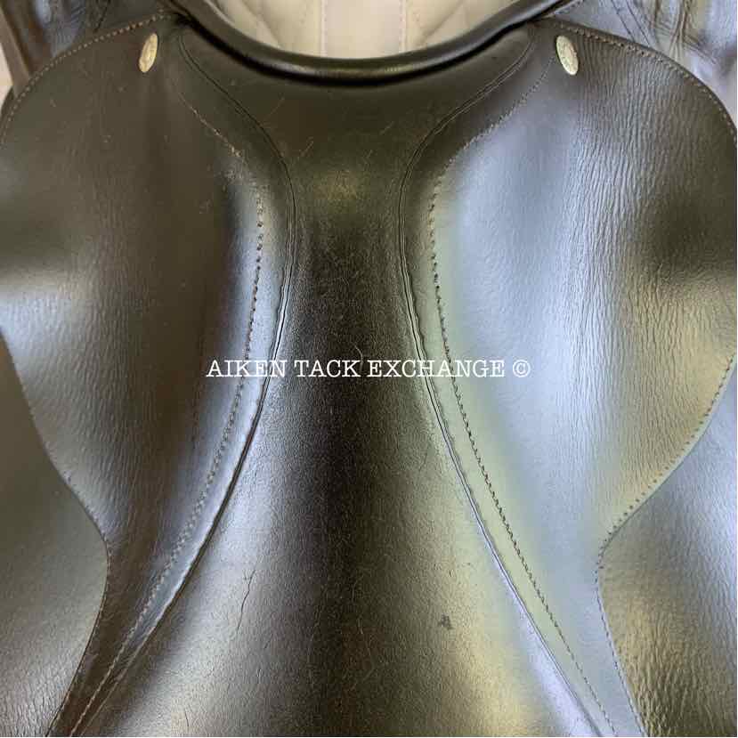 2004 Butet L-Seat (Semi Deep) Close Contact Jump Saddle, 18" Seat, 2.25 Flap, Medium Tree, Foam Panels