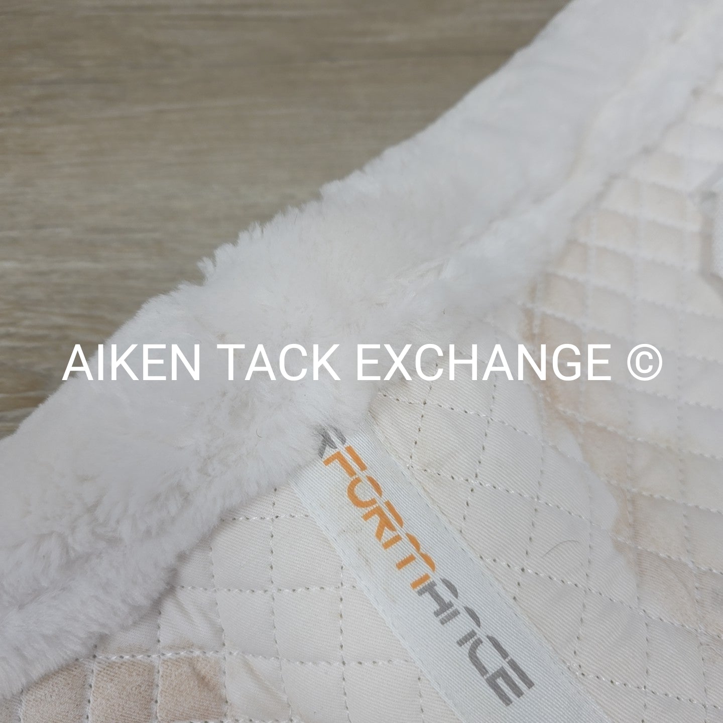 Shires SupaFleece Fully Lined Shaped Saddle Pad, 18"