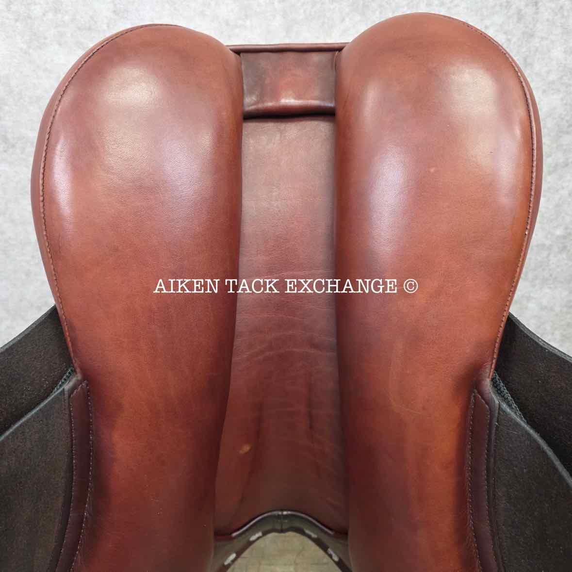 **SOLD** Balance by Frank Baines Jump Saddle, 17" Seat, X-Wide Hoop Tree, Wool Flocked Panels
