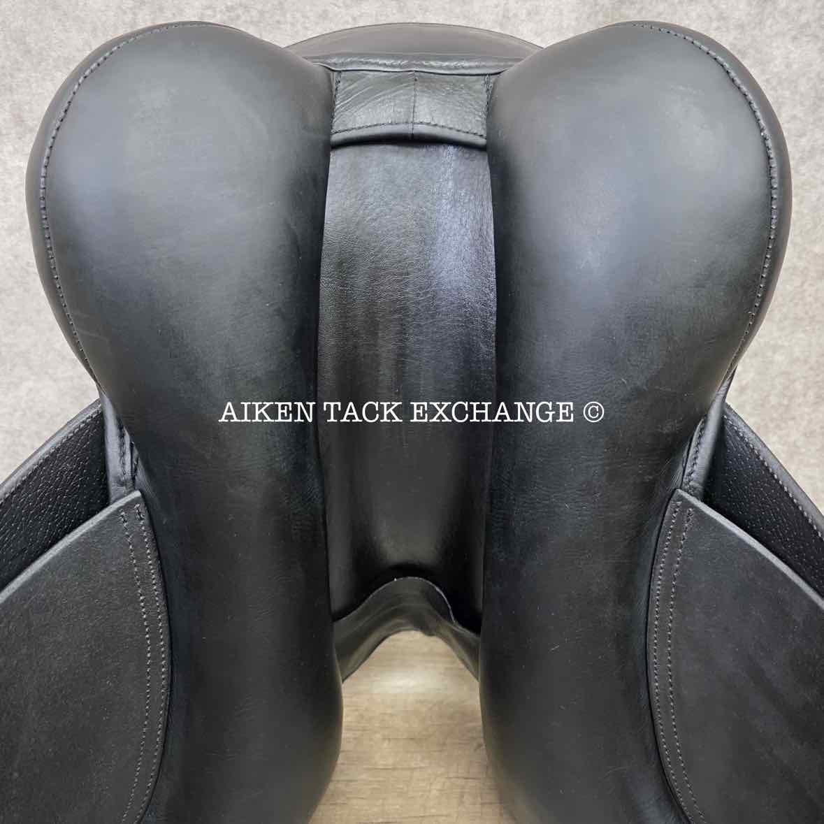 **SOLD** 2014 PDS Carl Hester Grande Alto Dressage Saddle, 17.5" Seat, Adjustable Tree - Changeable Gullet, Wool Flocked Panels