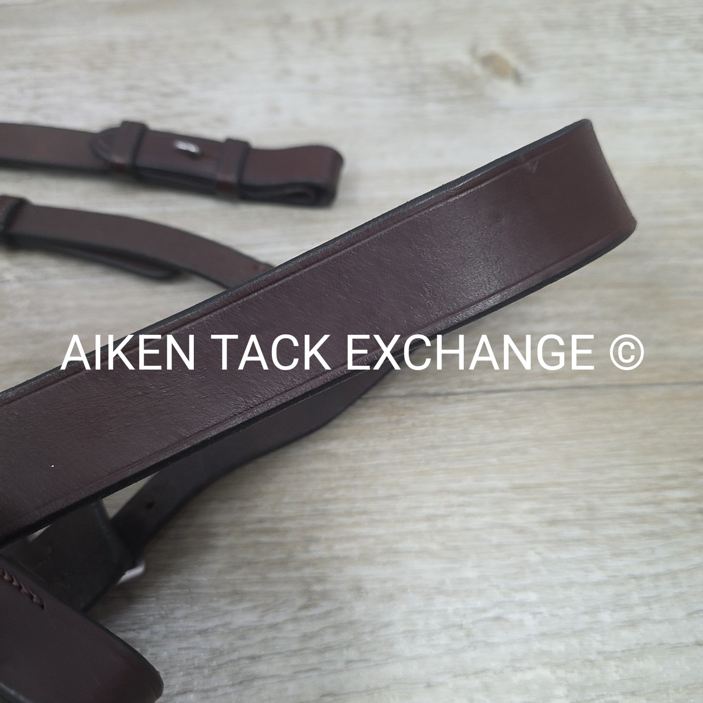 KL Select Foxwell Flat Hunt Bridle with Matching Laced Reins, Brown, Size Full