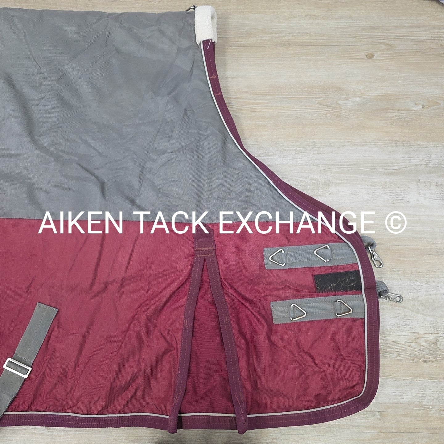 Dover Saddlery Riders International Medium Weight Turnout Blanket, 80"