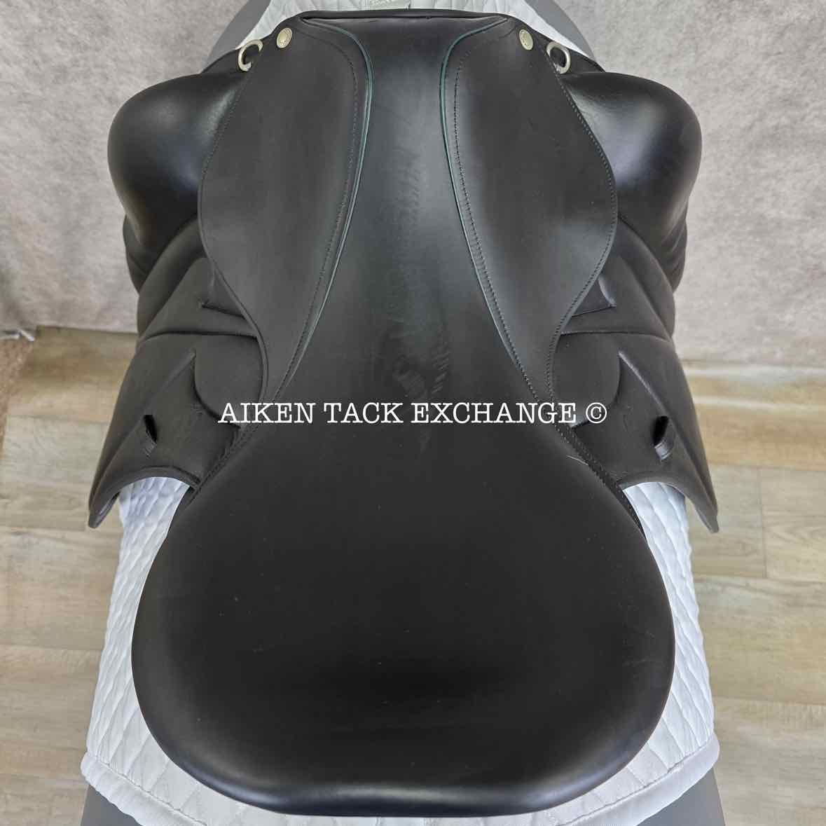 **On Trial** 2013 Devoucoux Makila Monoflap Dressage Saddle, 18" Seat, 3A Flap, M/MW Tree, Foam Panels, Full Buffalo Leather