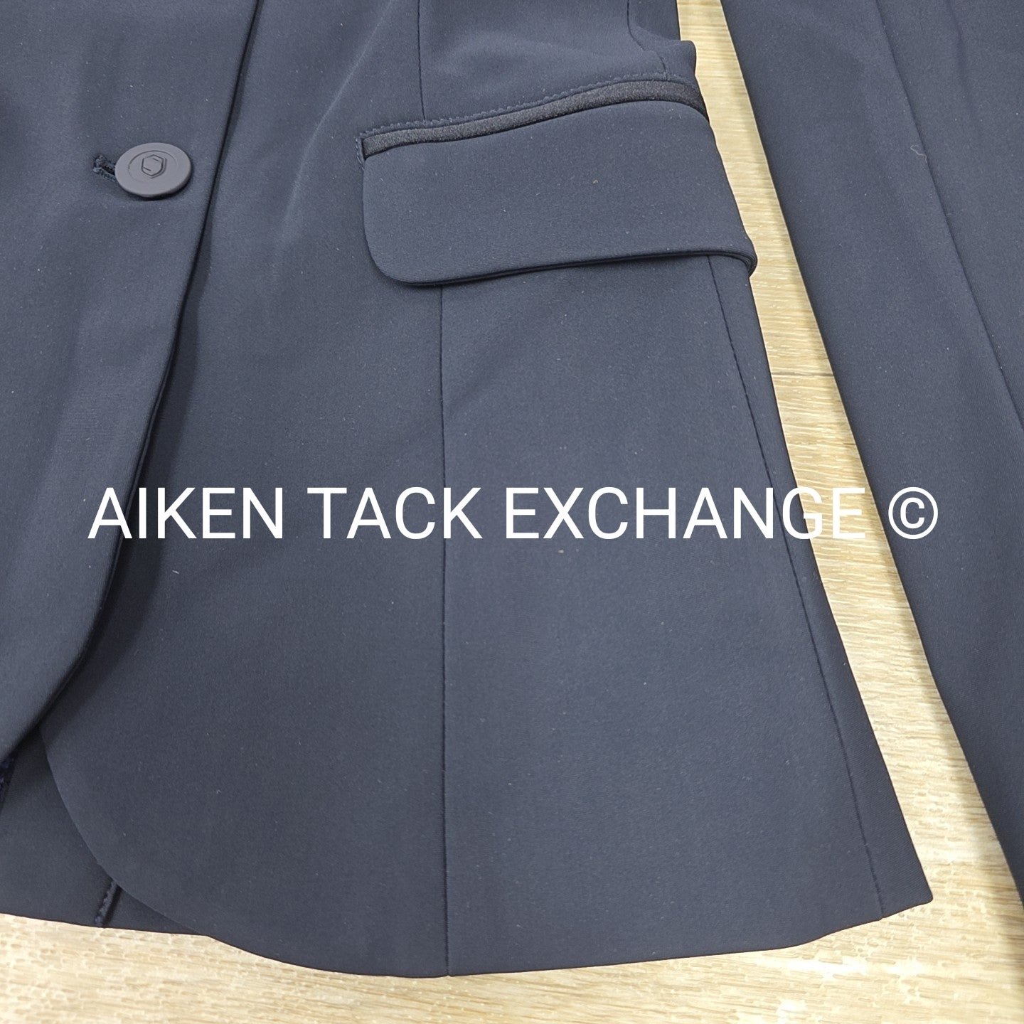 Samshield Show Coat, Size 2