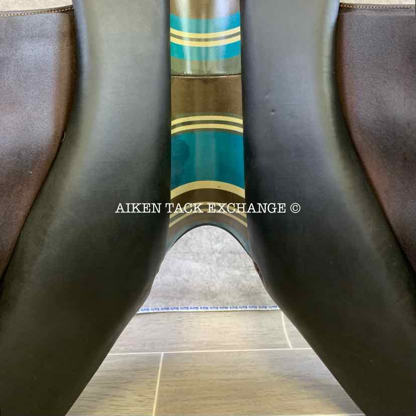 2018 Voltaire Palm Beach Close Contact Jump Saddle, 19" Seat, 4AAAR Flap, Medium Tree, PRO Panels