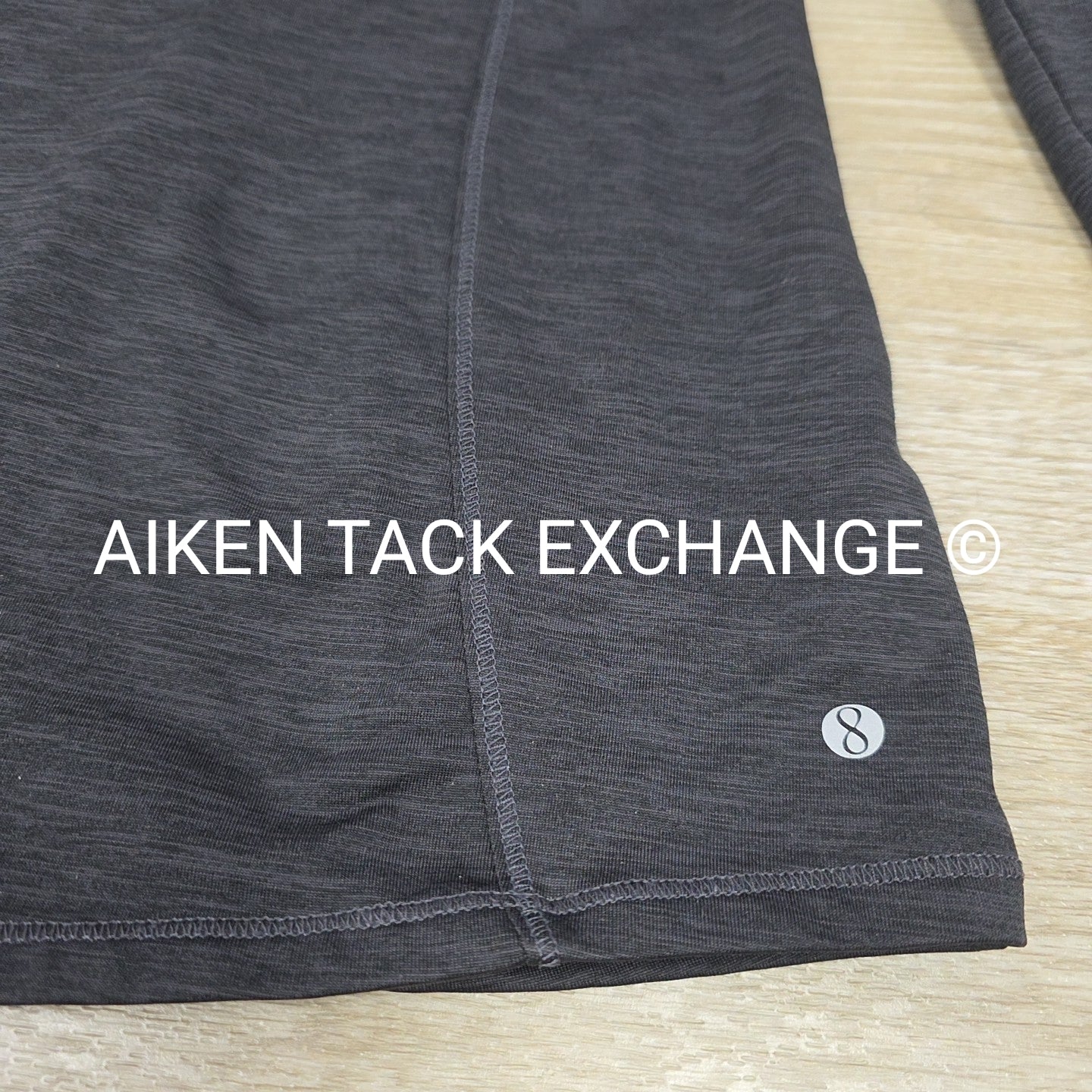 Layer 8 Long Sleeve Light Weight Pull Over, Size Medium