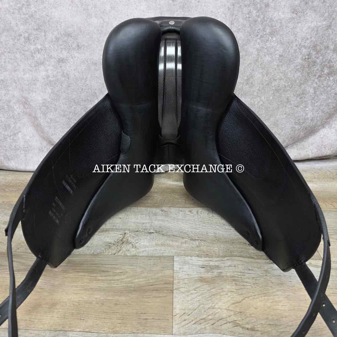 2021 Devoucoux Makila Harmonie Monoflap Dressage Saddle, 17.5" Seat - 002, 2A Flap, Dynamick Tree - Medium, D3D Panels