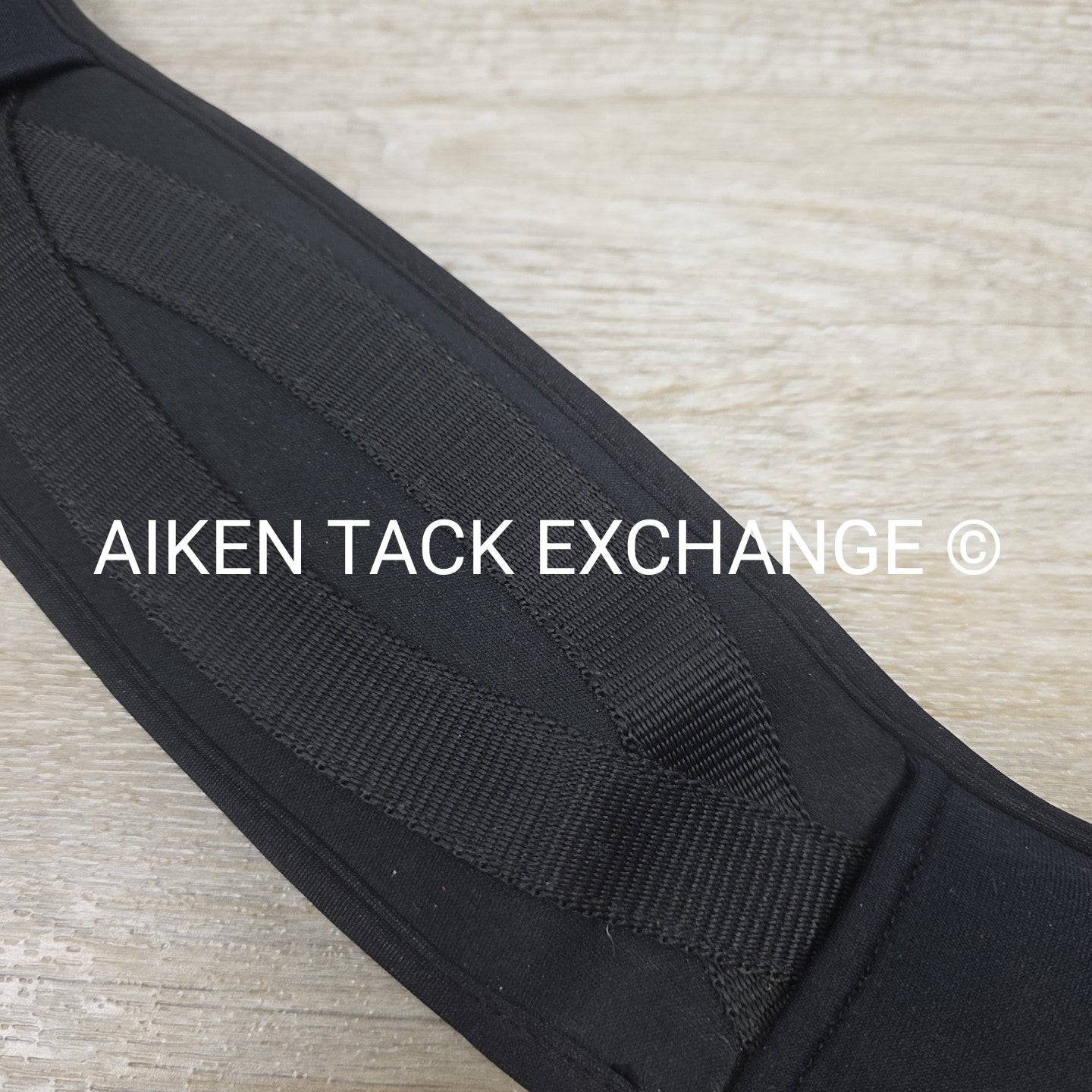 Ovation Body Form Gel Dressage Girth, Black, 22"