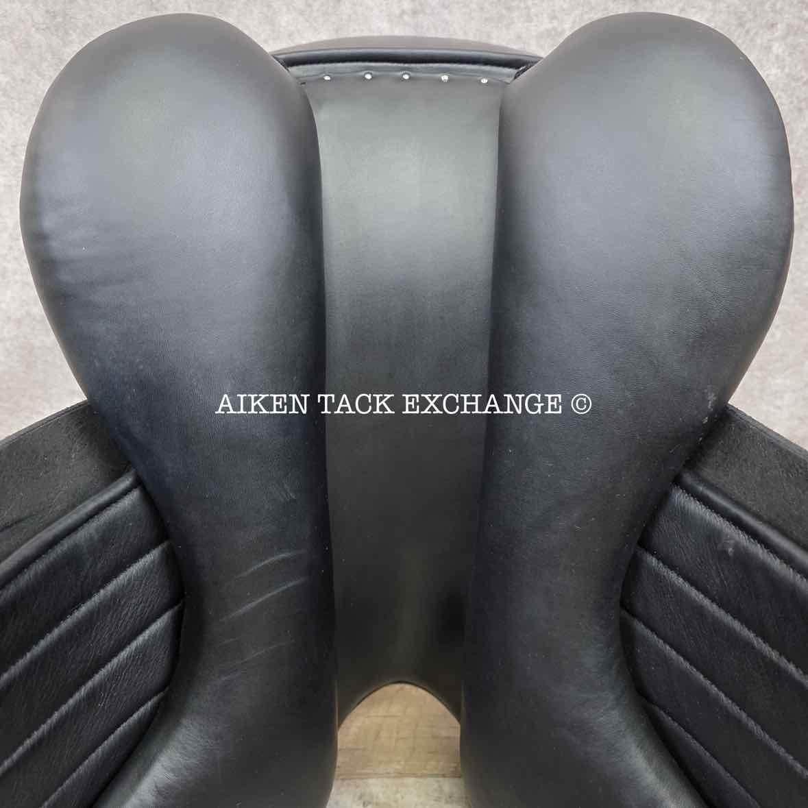 Verhan Trustin Free Shoulder Dressage Saddle, 17.5" Seat, Medium Wide Tree, Wool Flocked Panels
