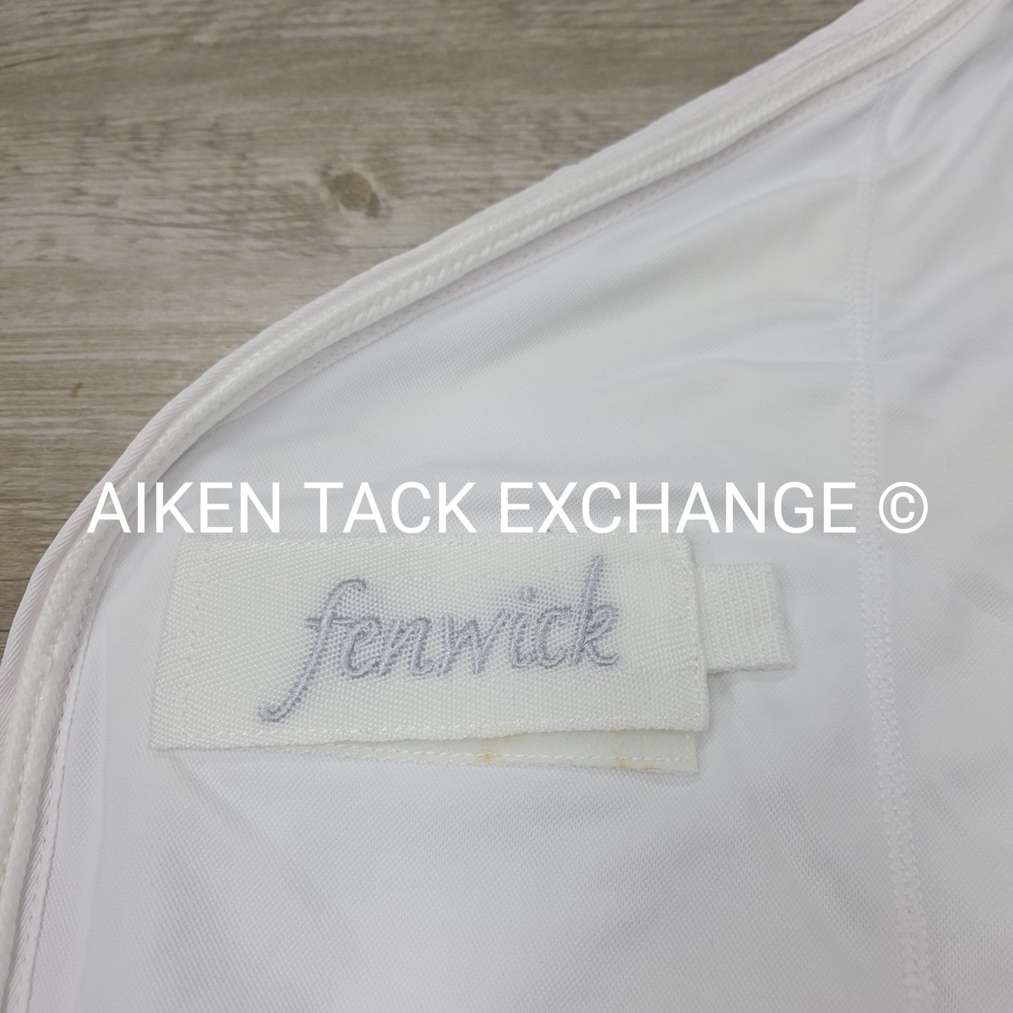 Fenwick Equestrian Therapeutic Jade Cooler, White (has marks), 82"