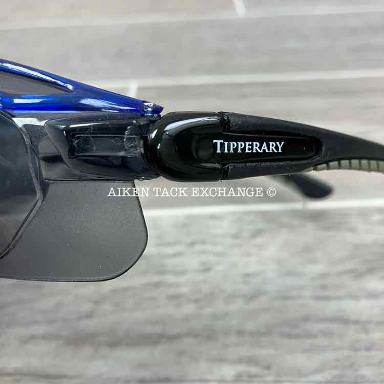 Tipperary Adult Sunglasses w/ Case