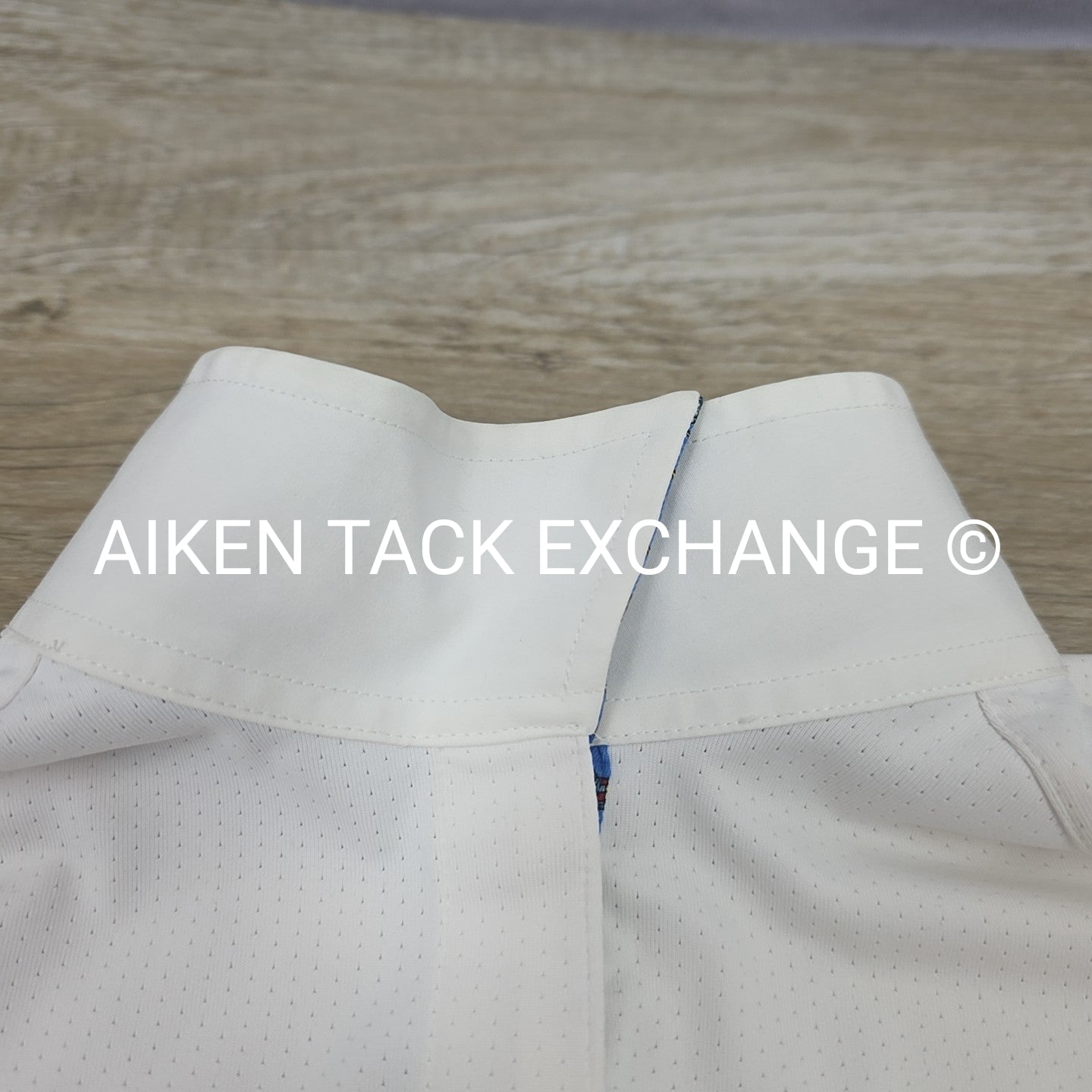 Essex Classics Talent Yarn Long Sleeve Sun Shirt Show Shirt, Size Small