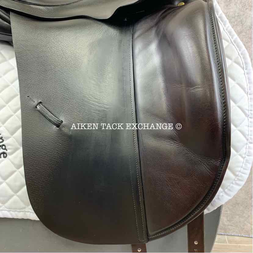**SOLD** 2007 Albion SL Dressage Saddle, 17.5" Seat, Wide Tree, Wool Flocked Panels