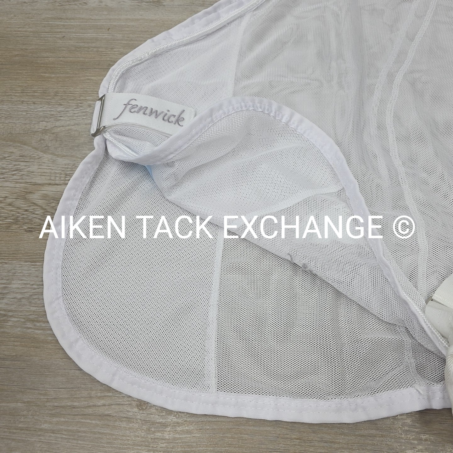 Fenwick Equestrian BodyGuard Mesh Cooler, White (has some marks) 62"