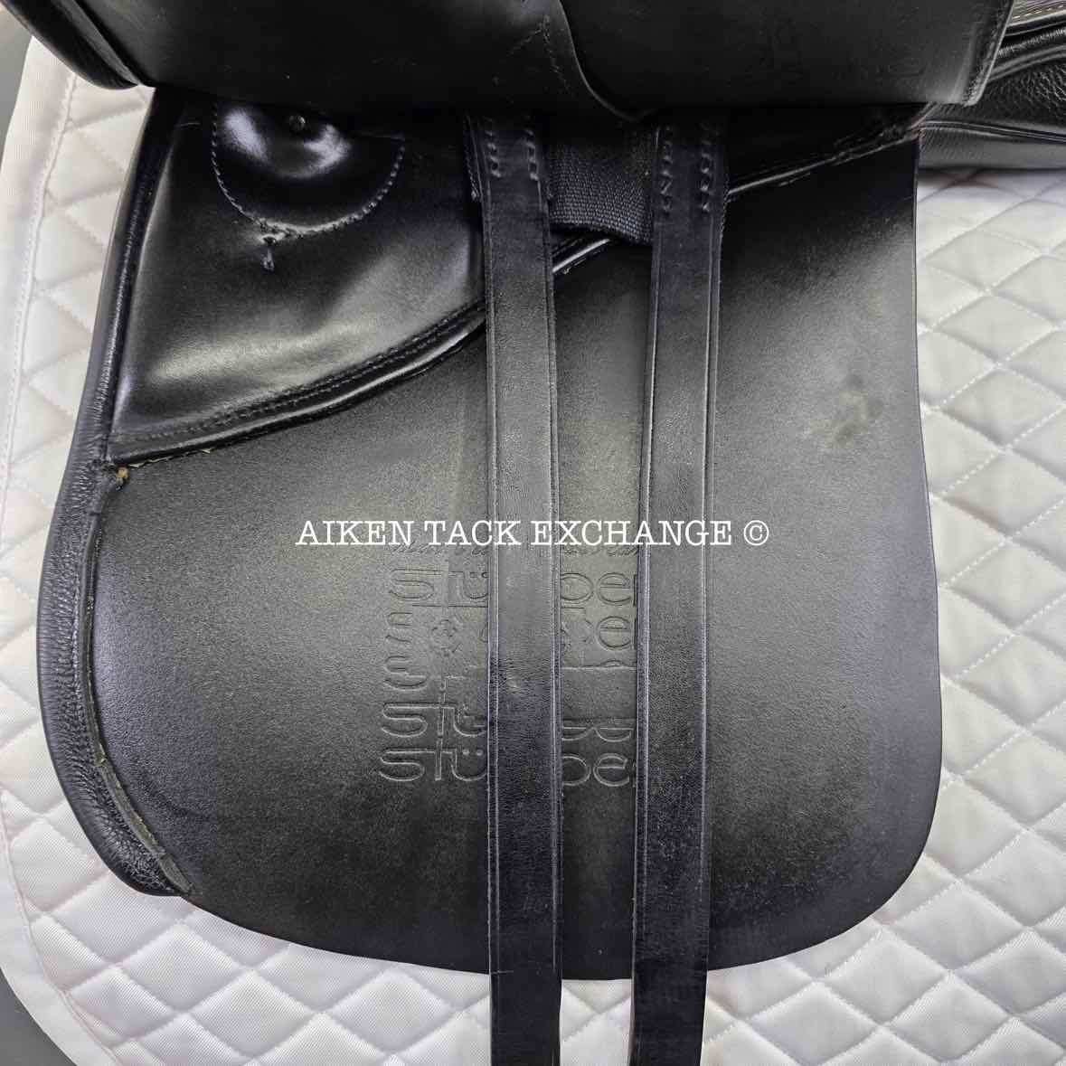 2015 Stubben Genesis Deluxe CL NT Dressage Saddle, 17.5" Seat with Biomex, 28cm Tree - Medium Narrow, Wool Flocked Panels