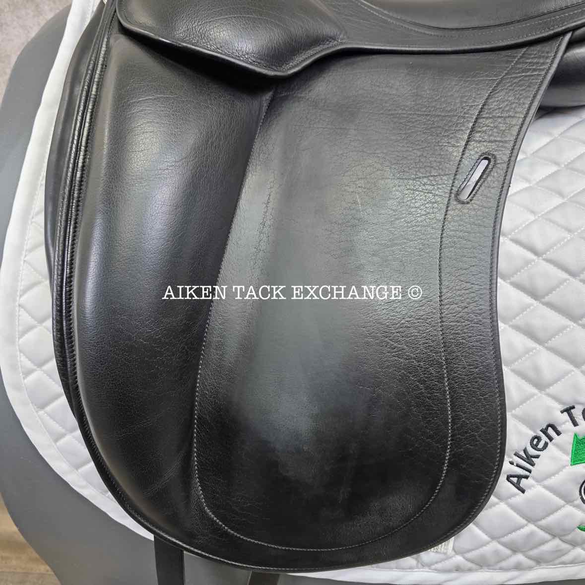 1999 Childeric DAC Monoflap Dressage Saddle, 18" Seat, 3 Flap, Wide Tree, Foam Panels