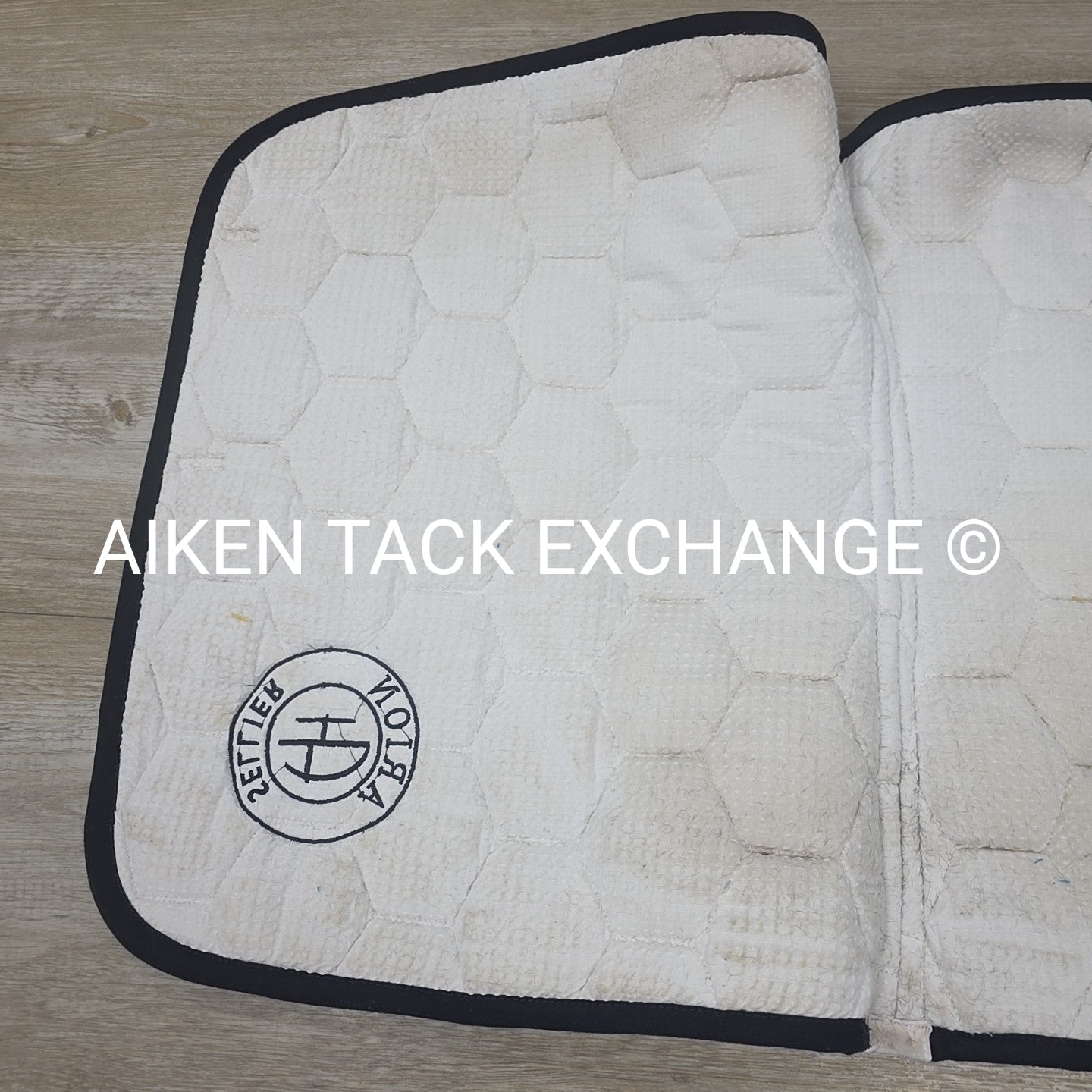 Arion Dressage Saddle Pad, White (has stains)