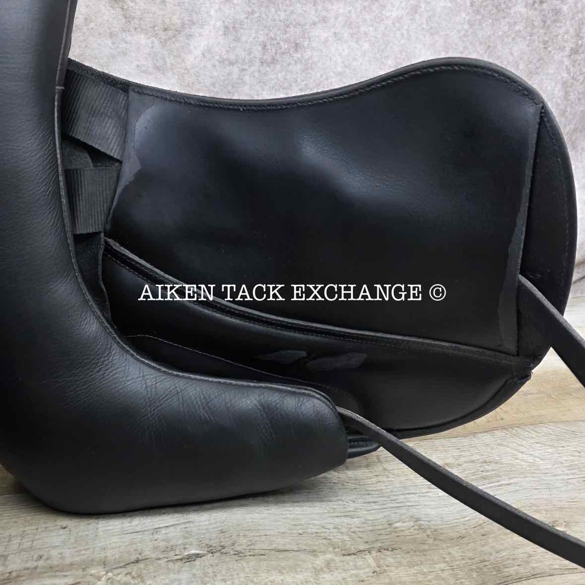 2020 Custom Saddlery Wolfgang Gemini R Monoflap Dressage Saddle, 17.5" Seat - Short Flap, Adjustable Tree, Wool Flocked Panels