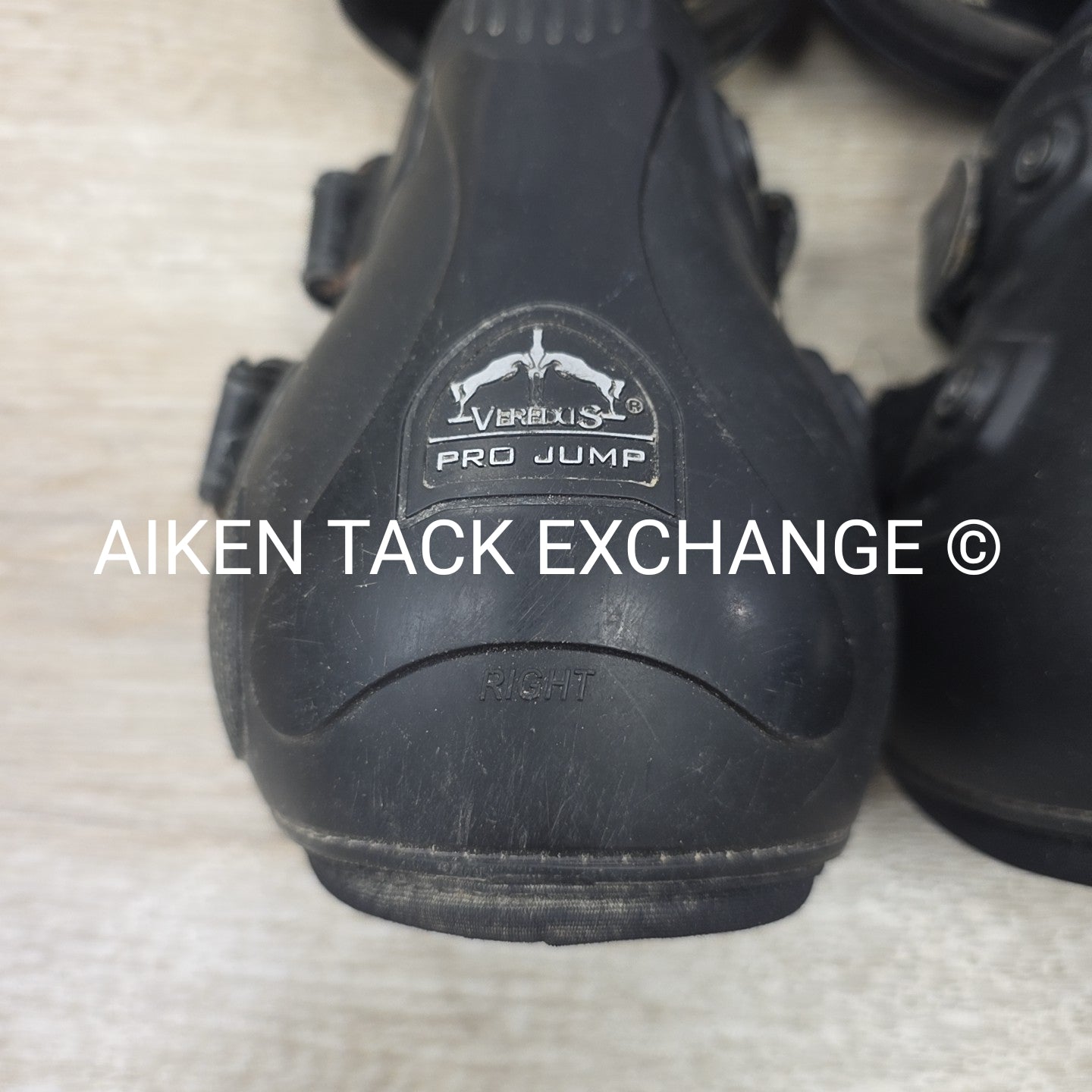 BARGAIN BUNDLE: Back on Track Front Boots, Cob & Veredus Pro Jump Hind Fetlock B