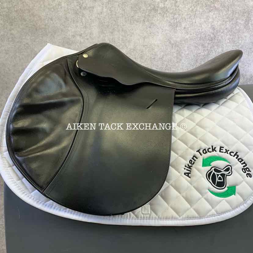 2004 Butet L-Seat (Semi Deep) Close Contact Jump Saddle, 18" Seat, 2.25 Flap, Medium Tree, Foam Panels