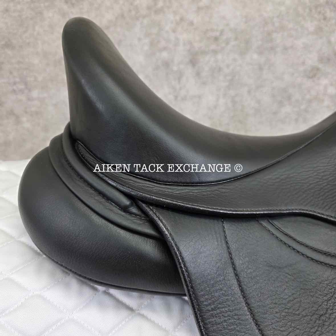 2007 DK Freedom Monoflap Dressage Saddle, 17" Seat, Wide Tree, Wool Flocked Panels