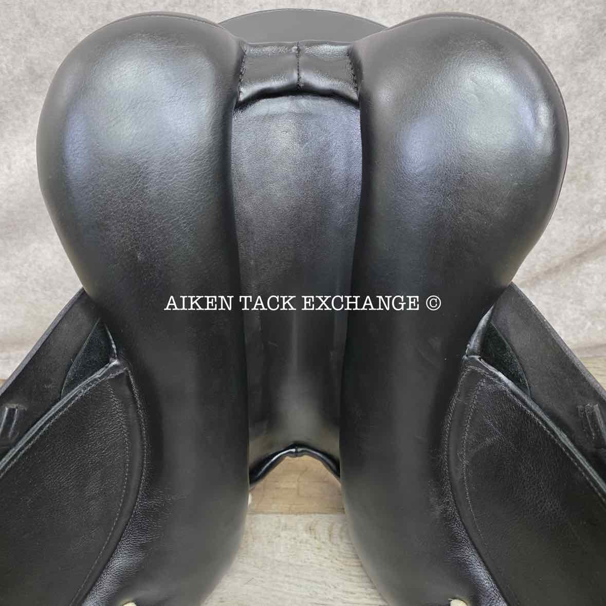 Albion SLK Dressage Saddle, 17.5" Seat, Adjusta-Tree: Set to Wide, Wool Flocked Panels