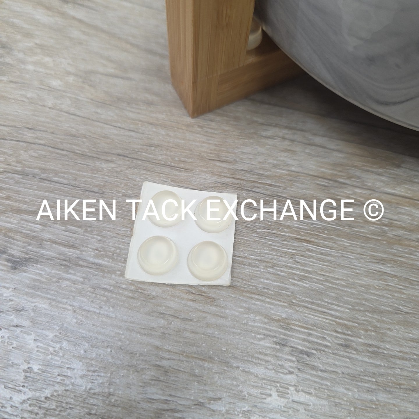 Elevated Ceramic Pet Feeder