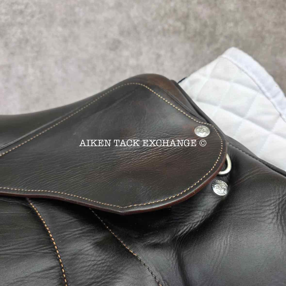 2015 Voltaire Stuttgart Jump Saddle, 17.5" Seat, 3AA Flap, Medium Wide Tree, PRO Panels, Full Buffalo Leather