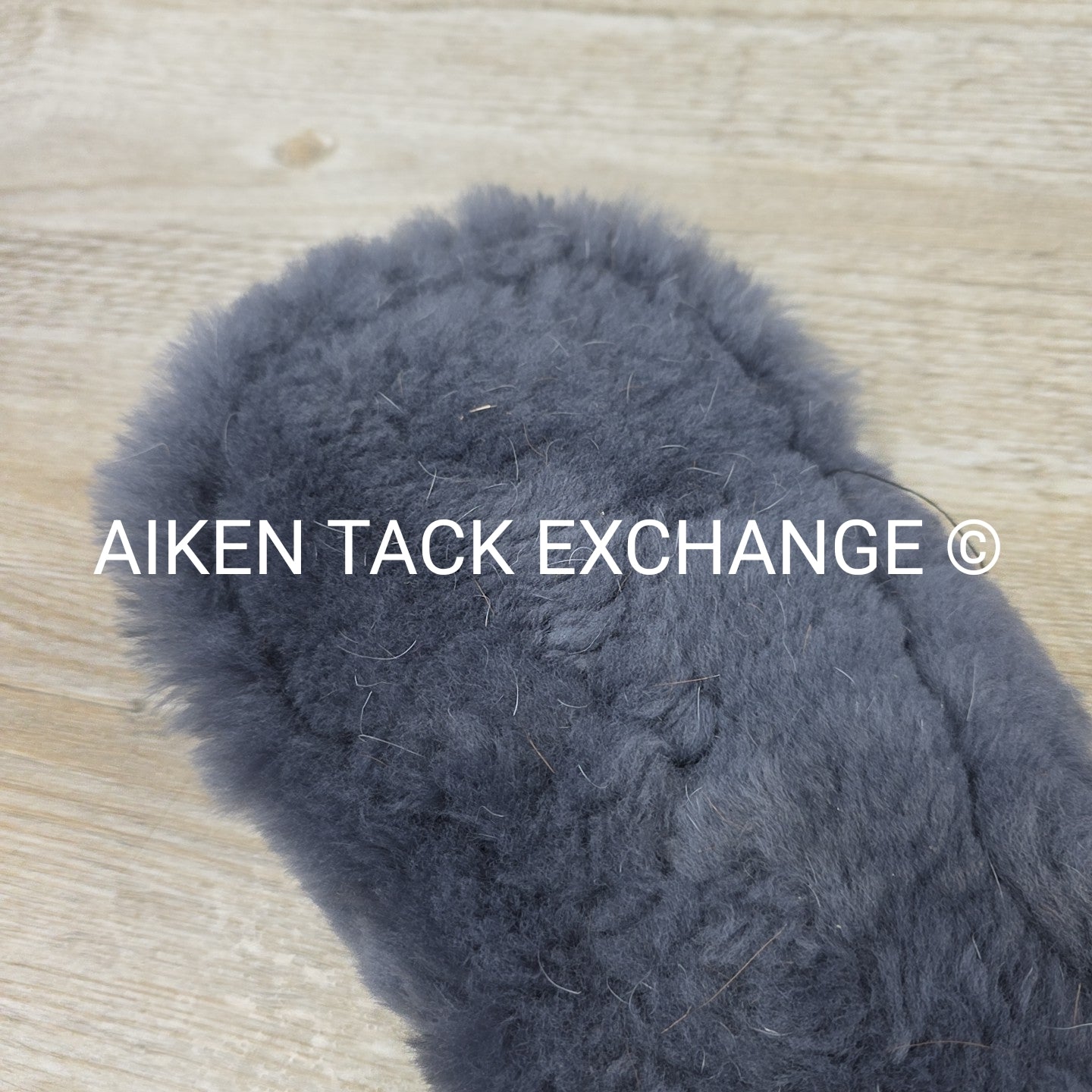 CAS Equestrian Sheepskin Girth, Black & Grey, 26"