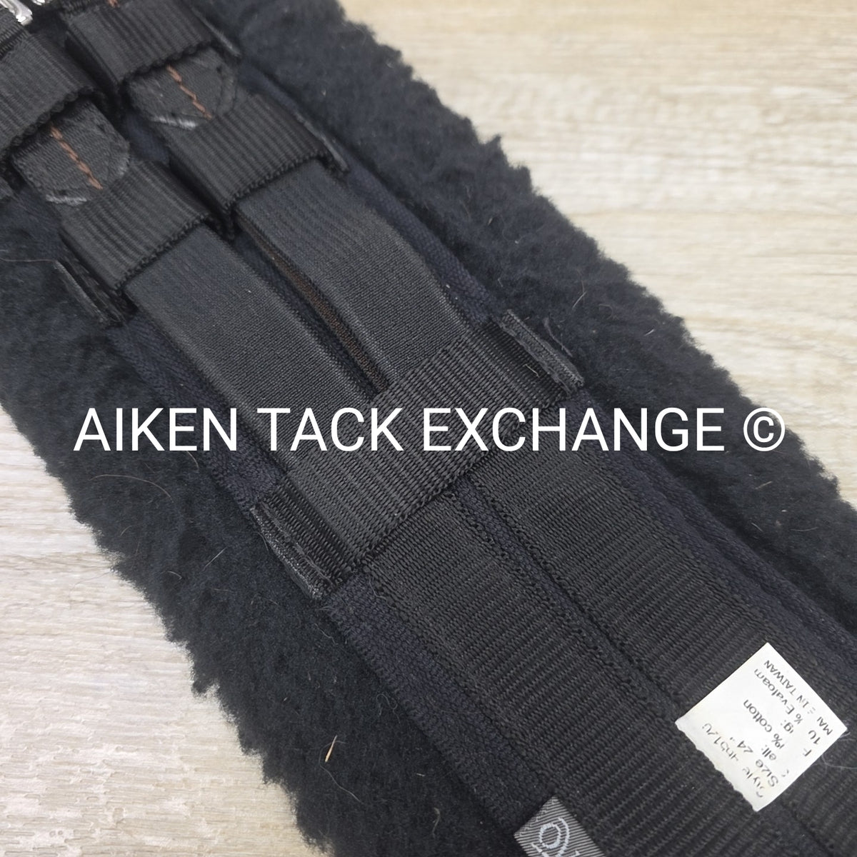 Ovation Fleece Dressage Girth, Black, 24"
