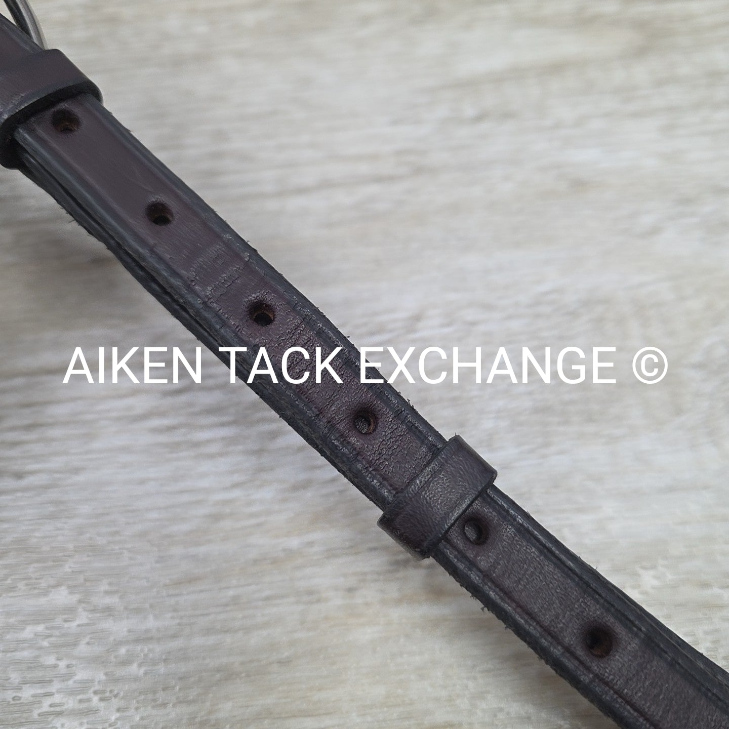 Nunn Finer Detachable Neck Strap