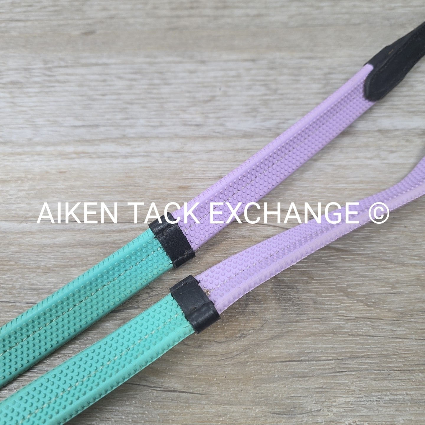 Rubber Grip Rainbow Reins, Black, Size Full