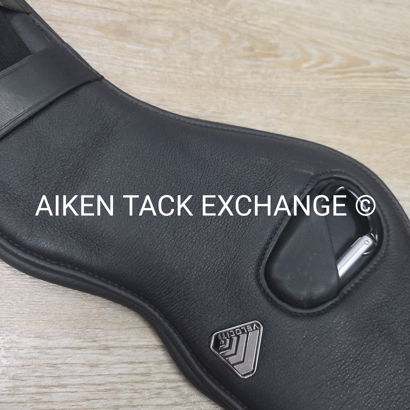 Shires Velociti Lusso Dressage Girth, 26"