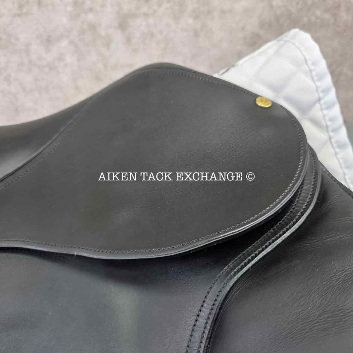 2014 Bruno Delgrange Syracuse Dressage Saddle, 17" Seat, 3S Flap, Medium Wide Tree, Foam Panels