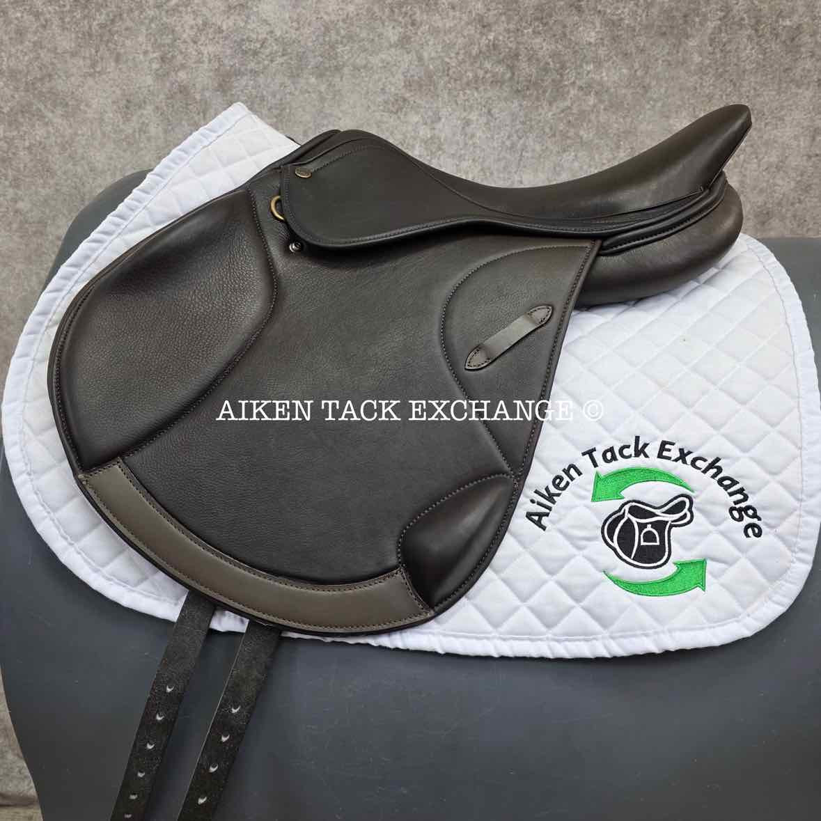HDR - Henri de Rivel Phoenix IGP Monoflap Jump Saddle, 17" Seat, Adjustable Tree - Changeable Gullet, Foam Panels