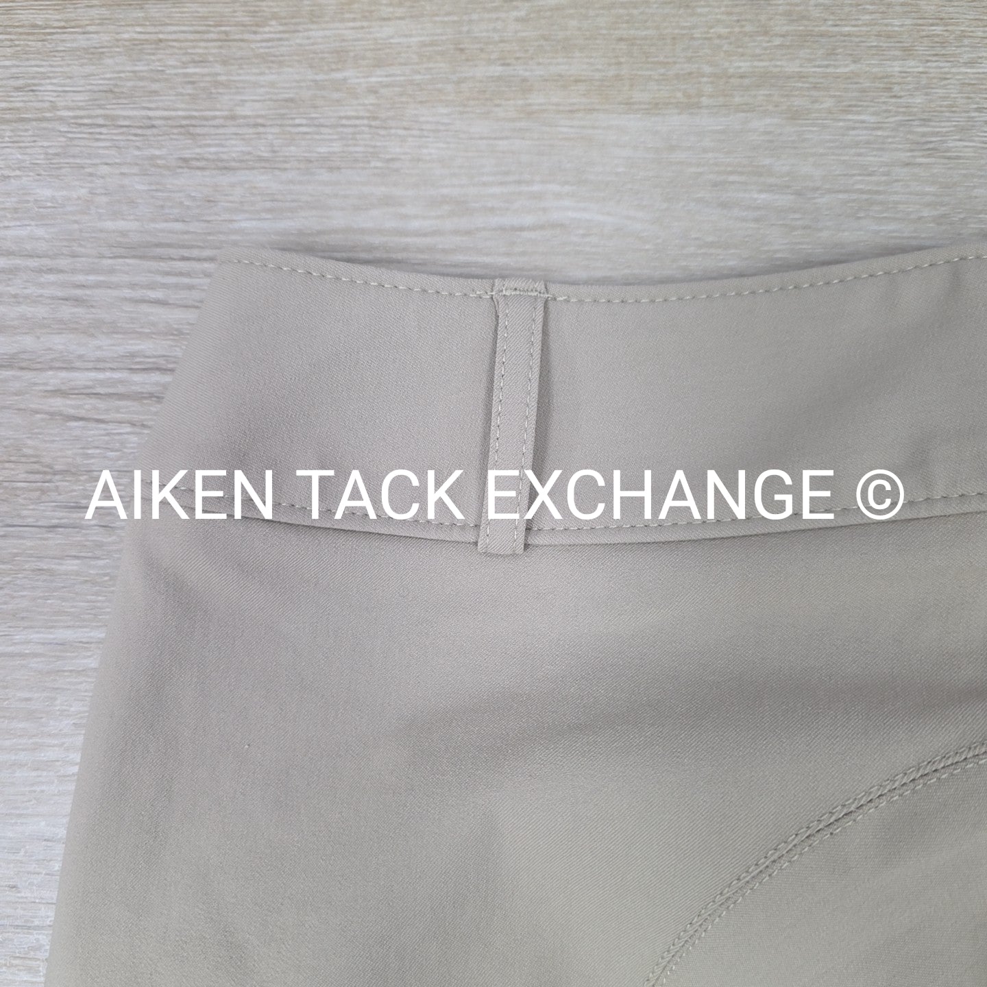 Tailored Sportsman Trophy Hunter Knee Patch Breeches, Size 28