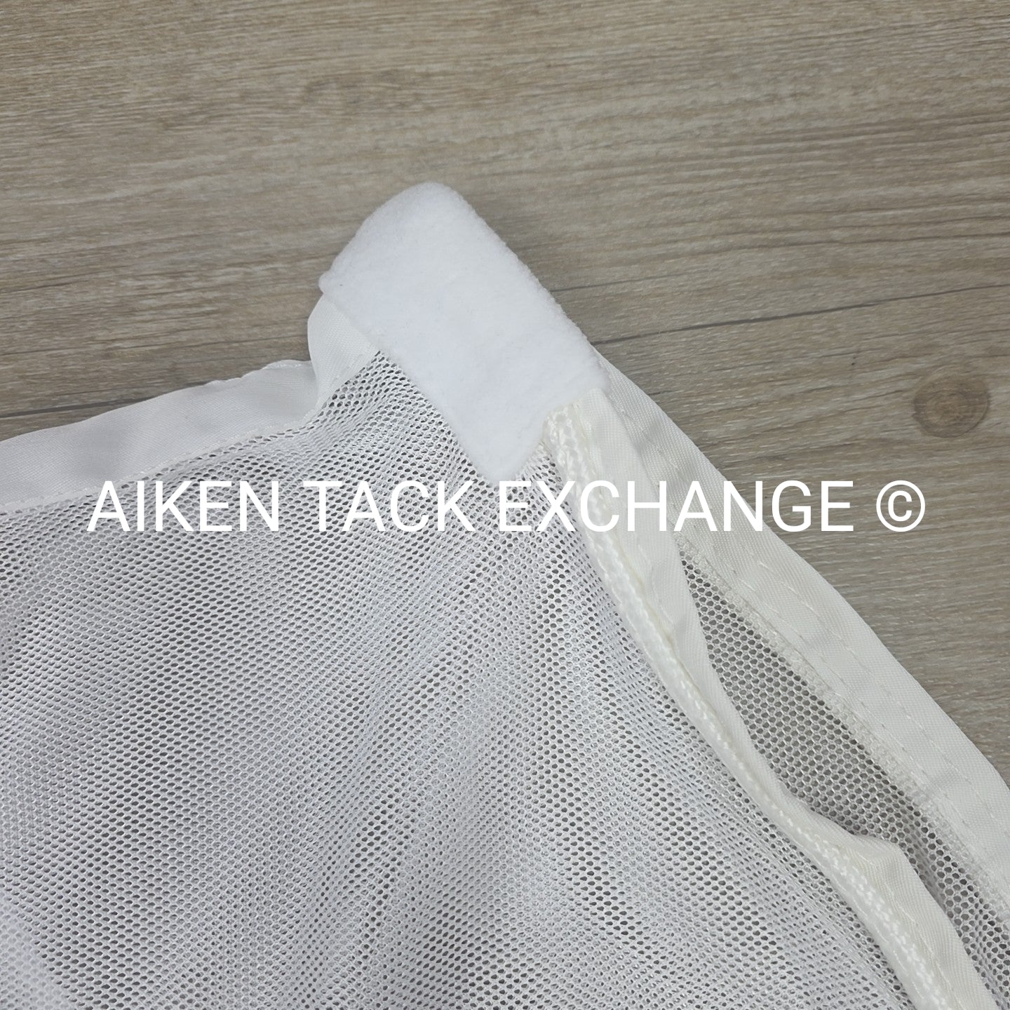 Fenwick Equestrian BodyGuard Mesh Cooler, White (has some marks) 60"