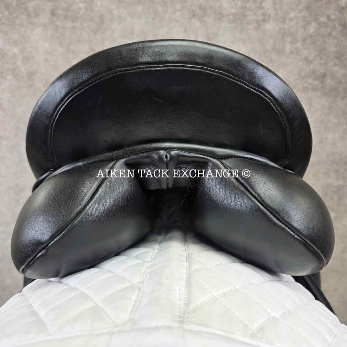 2013 County Perfection CC Dressage Saddle, 17" Seat, Medium Tree, Wool Flocked Panels