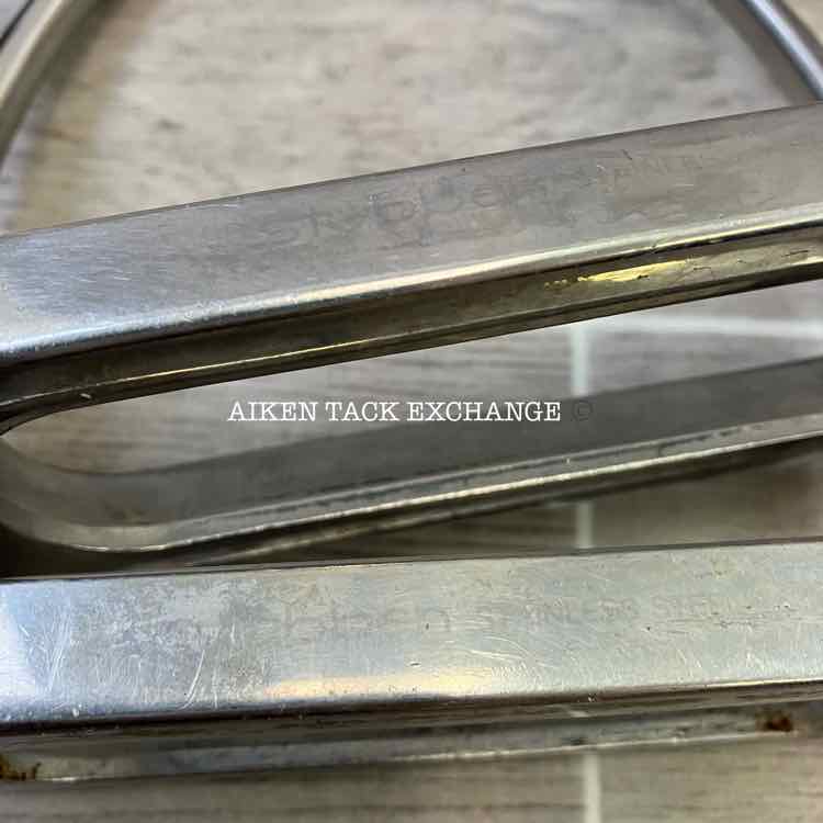 Stubben Stirrup Irons 4.75"