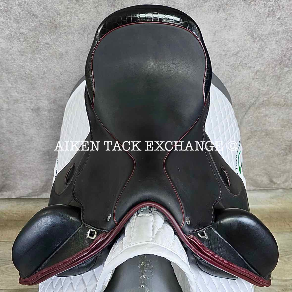 2022 Custom Saddlery Wolfgang Solo MKII Monoflap Dressage Saddle, 17.5" Seat - Short Flap, Adjustable Tree, Wool Flocked Panels