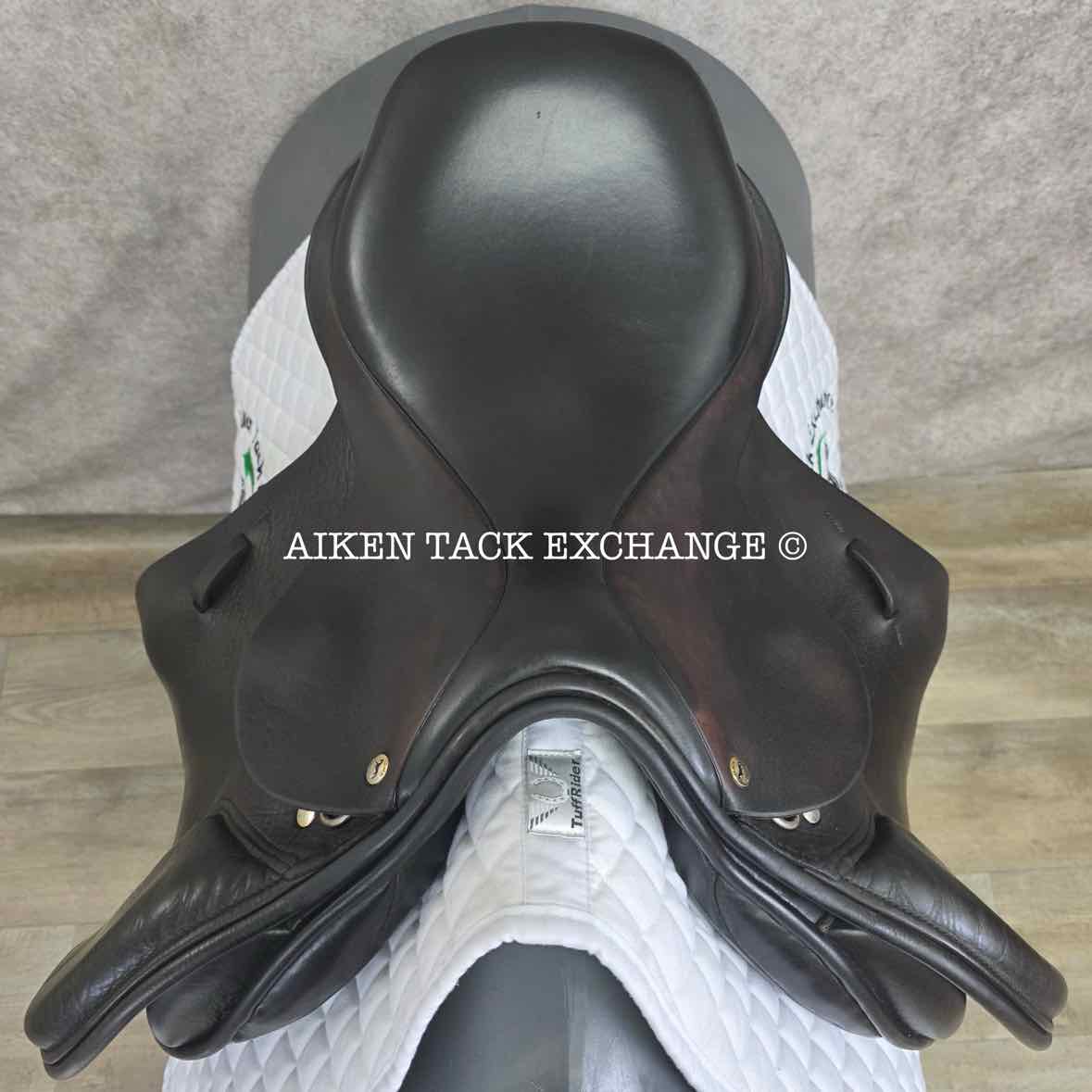 **SOLD** 2009 Black Country Ricochet Jump Saddle, 17" Seat, Medium Wide Tree, Wool Flocked Panels