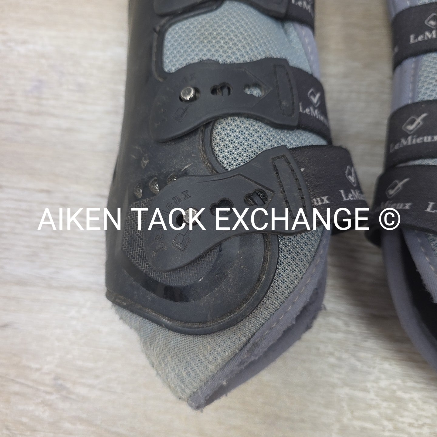 BARGAIN BUNDLE: LeMieux Open Front Tendon Boots, Medium Front & Large Hind